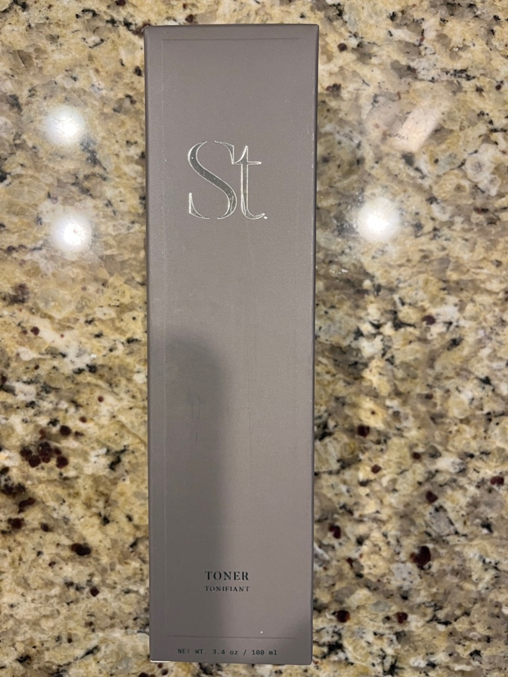 Seint Toner Skincare - Gray Packaging